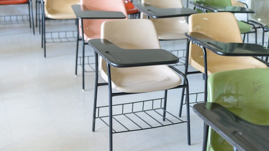  School Chairs a Must for Today’s Students