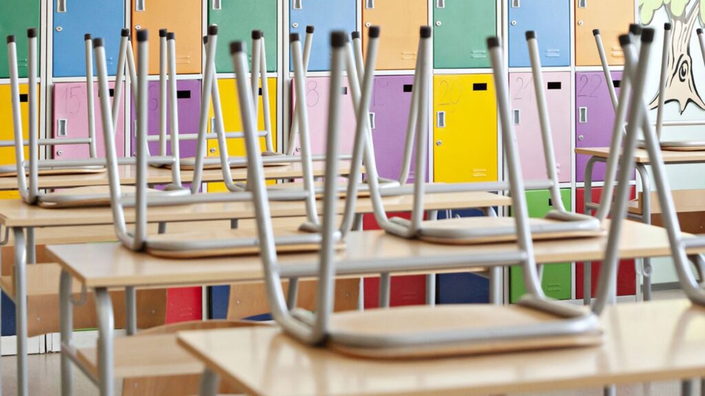  School Chairs a Must for Today’s Students