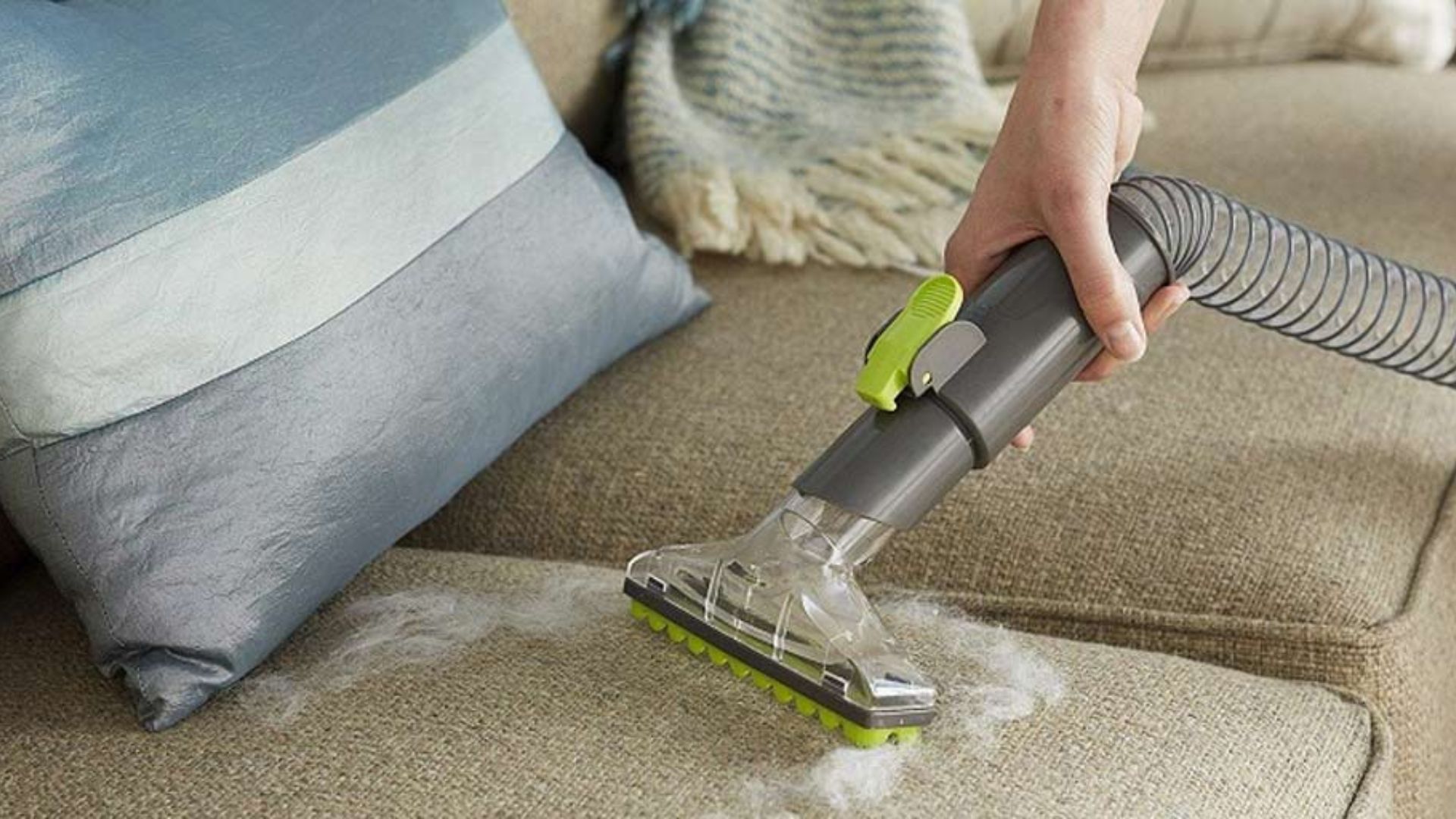 What are the Benefits of Professional Sofa Upholstery Cleaning 